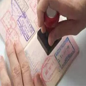Will the US political shutdown affect immigration and visa acceptance for international students